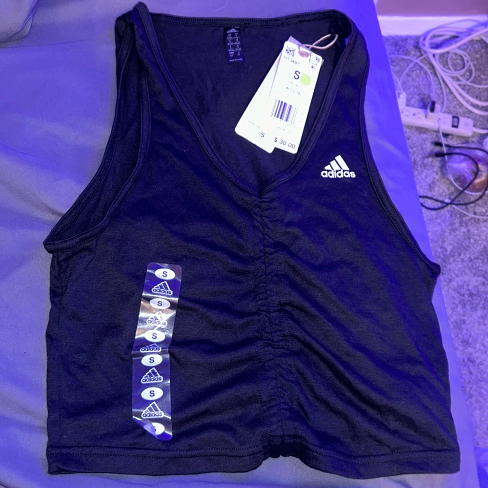 Adidas shirt brand new with tags 💕